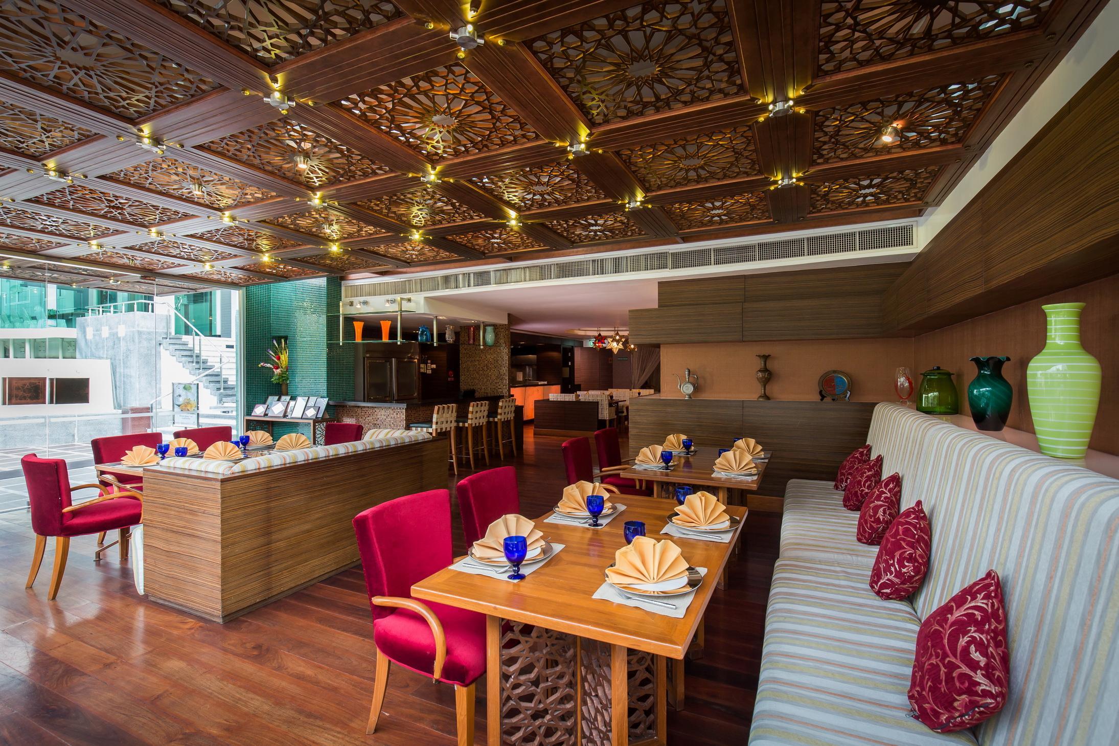 מלון Ramada By Wyndham Bangkok Chaophya Park מראה חיצוני תמונה