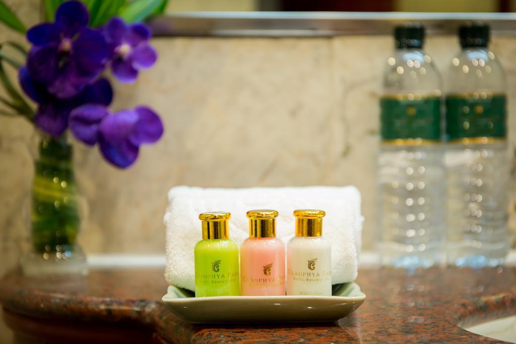 מלון Ramada By Wyndham Bangkok Chaophya Park מראה חיצוני תמונה