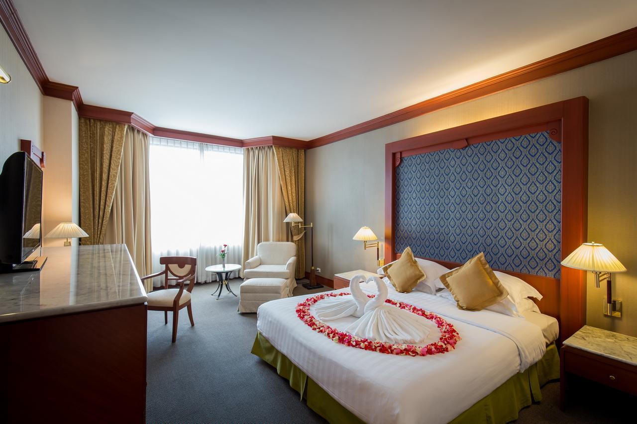 מלון Ramada By Wyndham Bangkok Chaophya Park מראה חיצוני תמונה